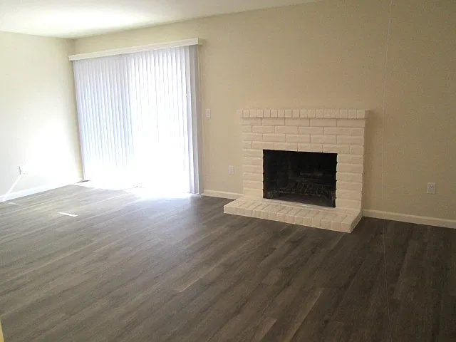 3 bed, 2.0 bath, 1200 sqft, $3,595 — Photo 3