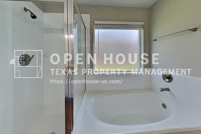 5803 Village Grove Dr — Photo 12