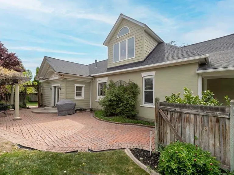 1122 E Westminster Ave — Photo 26