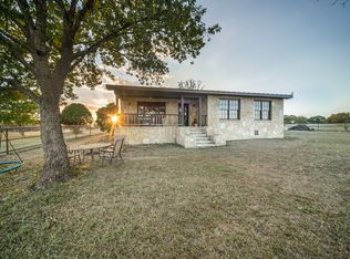 545 Highgate Dr, Bandera, TX 78003