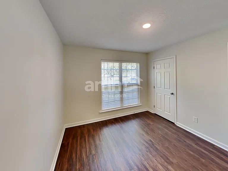 300 Davids Way — Photo 13