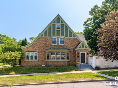 1002 Benjamin Ave SE, Grand Rapids, MI, 49506