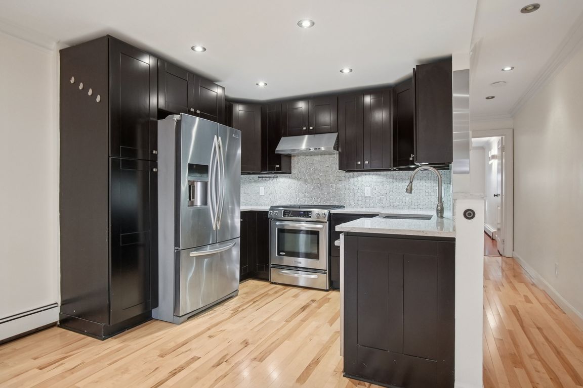 next background image