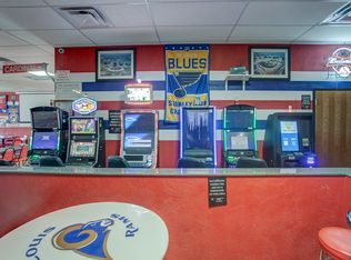 2 S Main St, Smithton, IL 62285