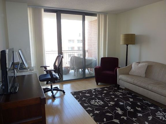Living Room (View 2)