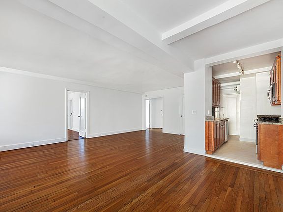 4th image of 16 Park Ave #16A