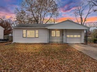 3613 SW Devon Ave, Topeka, KS 66611