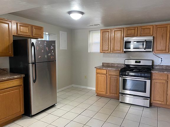 3rd image of 111 Highland Ave SW #1