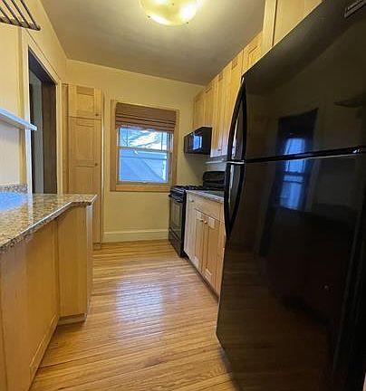 4th image of 3324 Lyndale Ave S APT 4