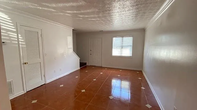 5032 Top Cat Ct — Photo 4