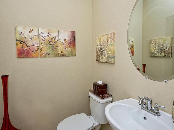 005_Powder Room
