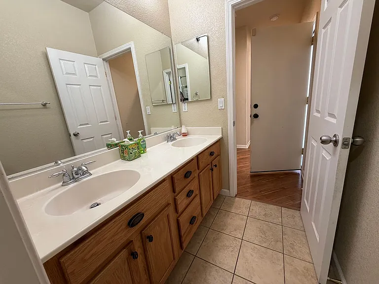 5501 Claudied Way — Photo 18