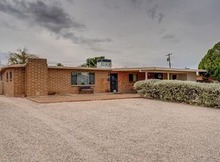 6958 E Calle Betelgeux, Tucson, AZ 85710