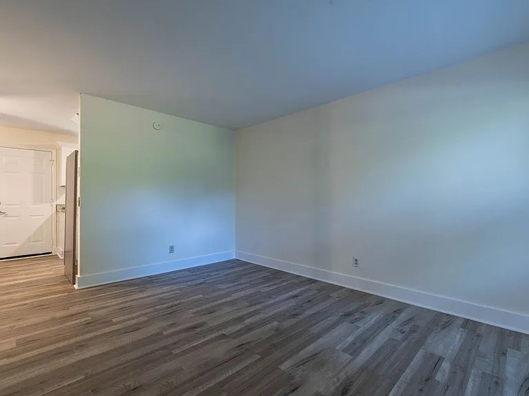 123 Pecan St — Photo 6