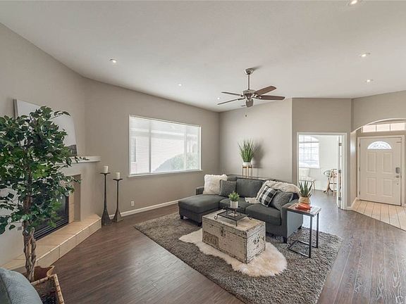 4th image of 1846 Bedford Dr