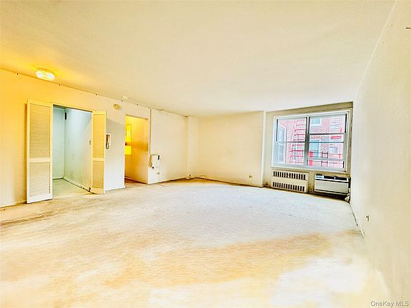 4th image of 142-05 Roosevelt Avenue #517