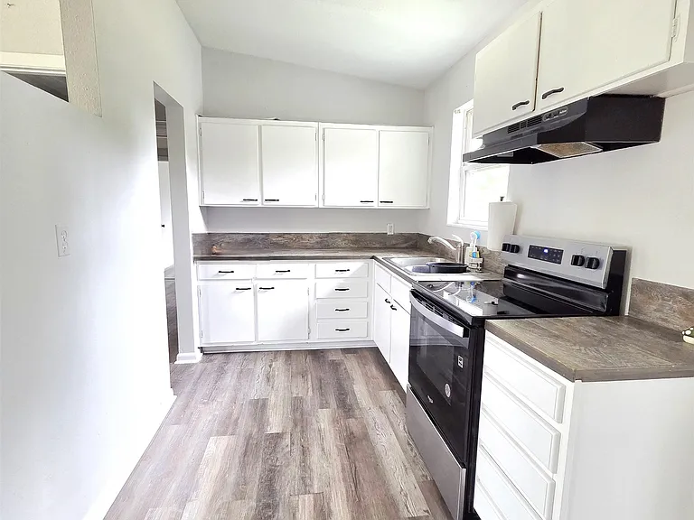 404 Puckett Rd — Photo 9