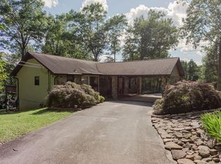 123 E Morningside Dr, Oak Ridge, TN 37830