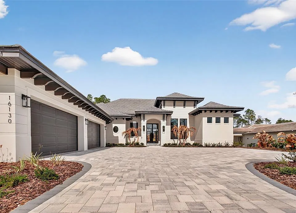 16130 Pendio Dr