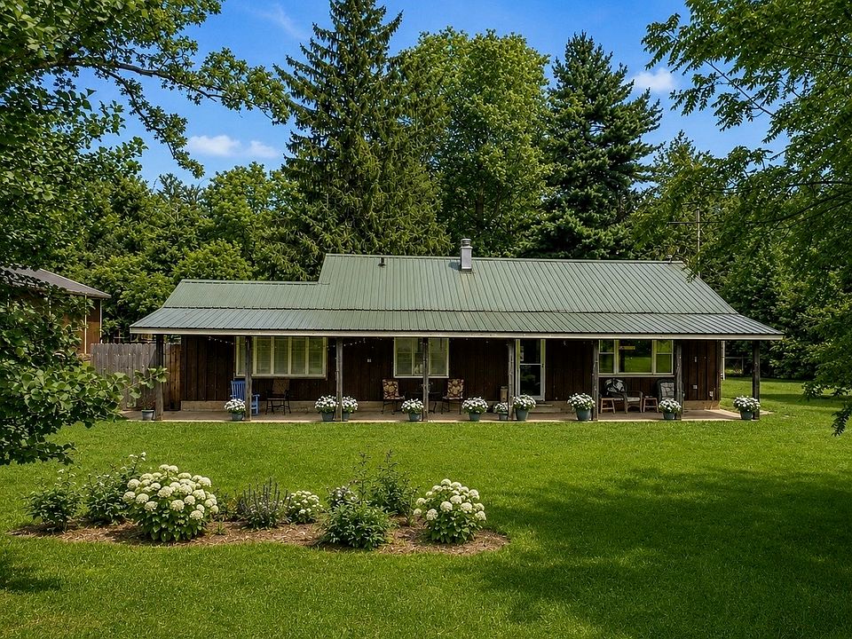 1st image of 3435 Howlett Rd