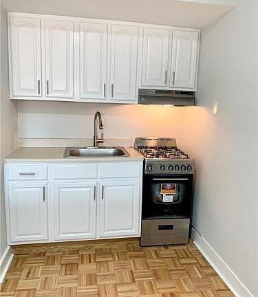 2nd image of 10 Oakridge Pl APT 1D