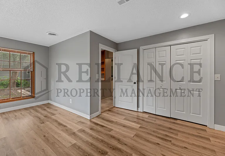 6114 E Rockwood Rd — Photo 17