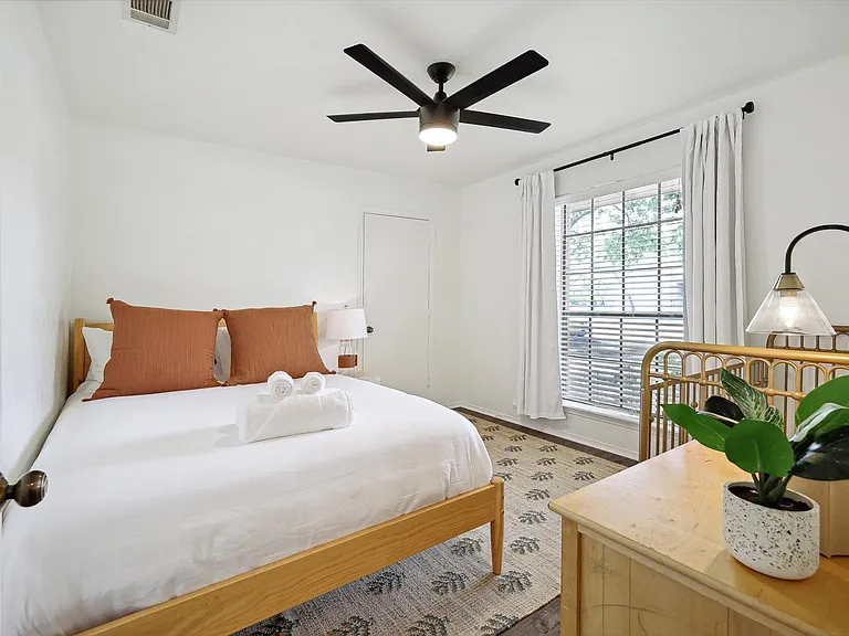 800 High Meadow Dr — Photo 25