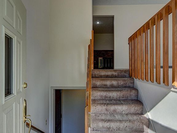 5th image of 13941 Washington Cir