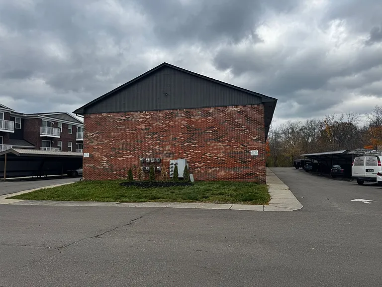 23210 Middlebelt Rd — Photo 10