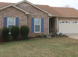 306 Fitzgerald Dr, Clarksville, TN 37042