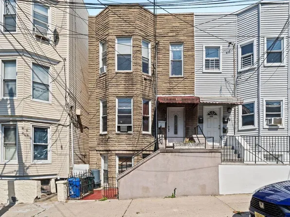6113 Washington St, West New York, NJ 07093