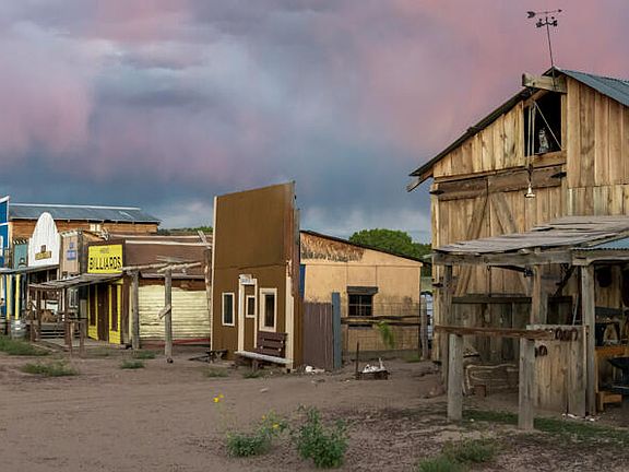 3rd image of 39 High Plains Dr