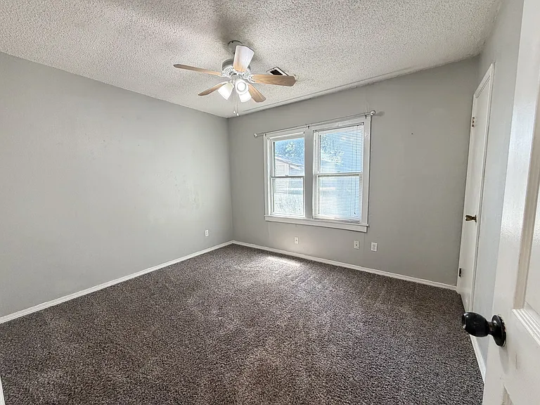 3112 NW 14th St — Photo 12