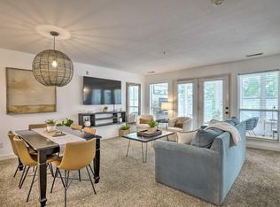 200 Golfview Dr APT C8, Branson, MO 65616