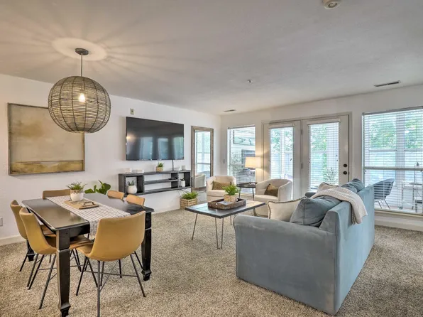 200 Golf View Drive #C8 BLDG C, Branson, MO 65616