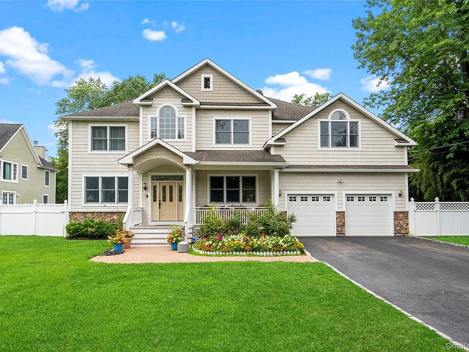 1st image of 90 Meadow Glen Road