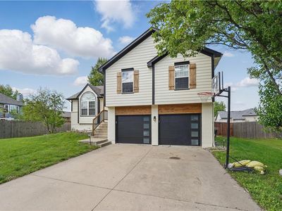 1700 SE 12th St, Lees Summit, MO, 64081