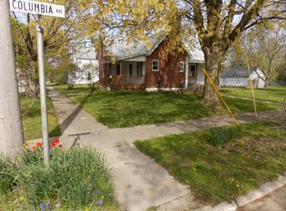 209 E Broadway Ave, Scottville, MI 49454
