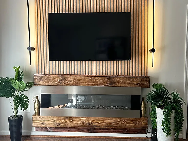 Living room TV/Fireplace