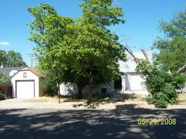 1222 Q St, Newman, CA 95360