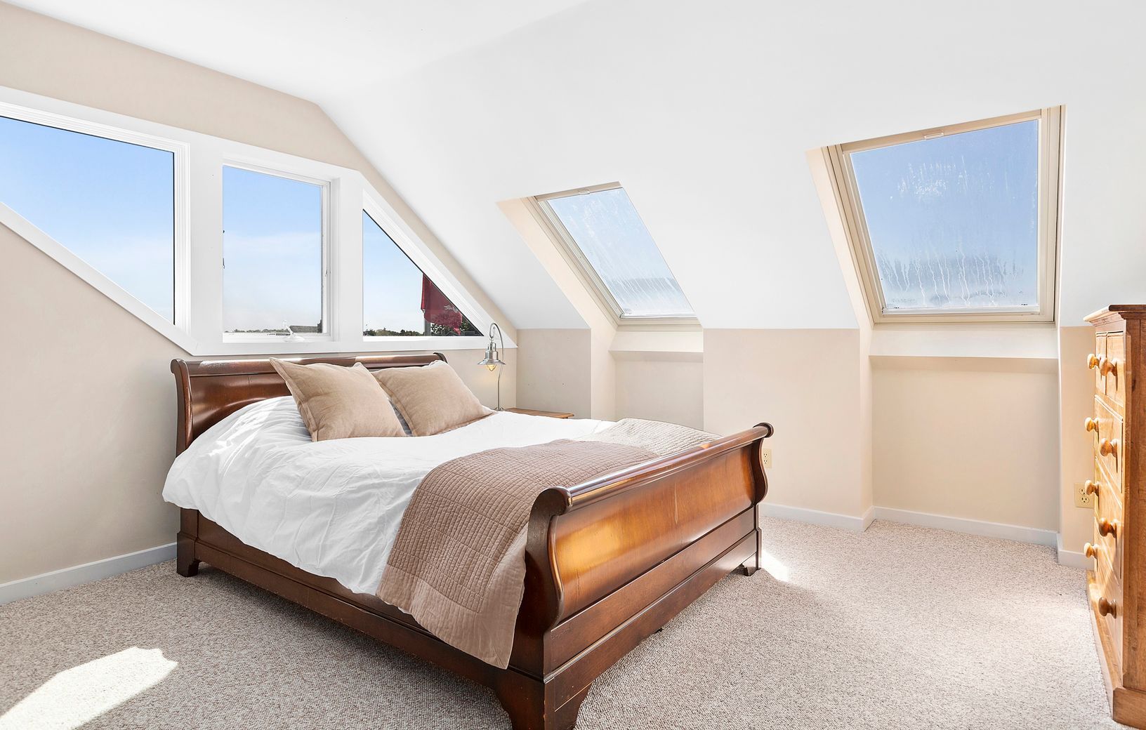  Second Floor Bed