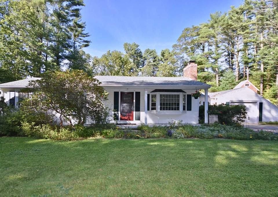 1st image of 4 Pierce Ave