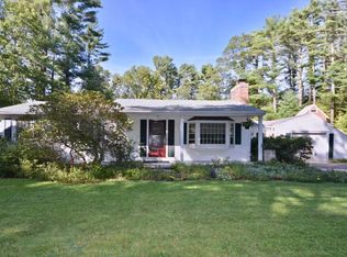 4 Pierce Ave, Lakeville, MA 02347