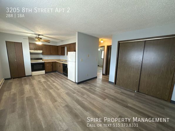 3205 8th St APT 2