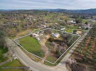 5225 Fruitland Rd, Loma Rica, CA 95901