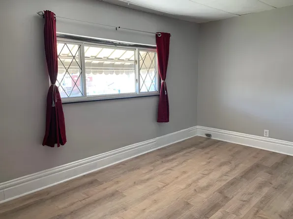 4776 Yew St, Pittsburgh, PA 15224