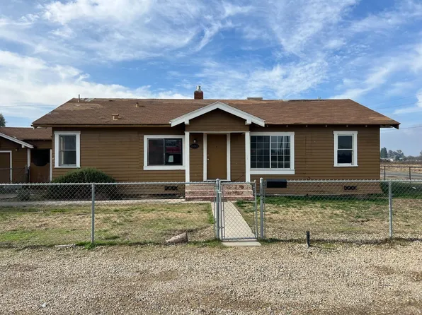 10013 S McCall Ave, Selma, CA 93662