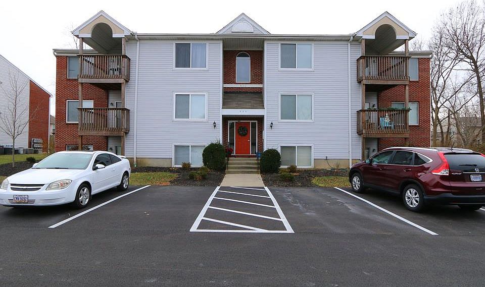 1st image of 17 Aspen Glen Dr #17