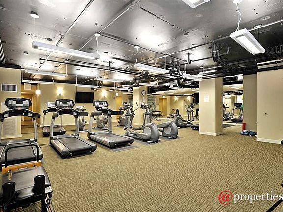 5th image of 310 S Michigan Ave Unit 2009