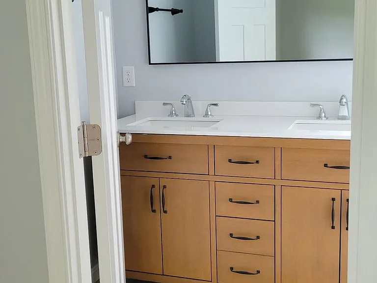 410 Spruce St — Photo 11